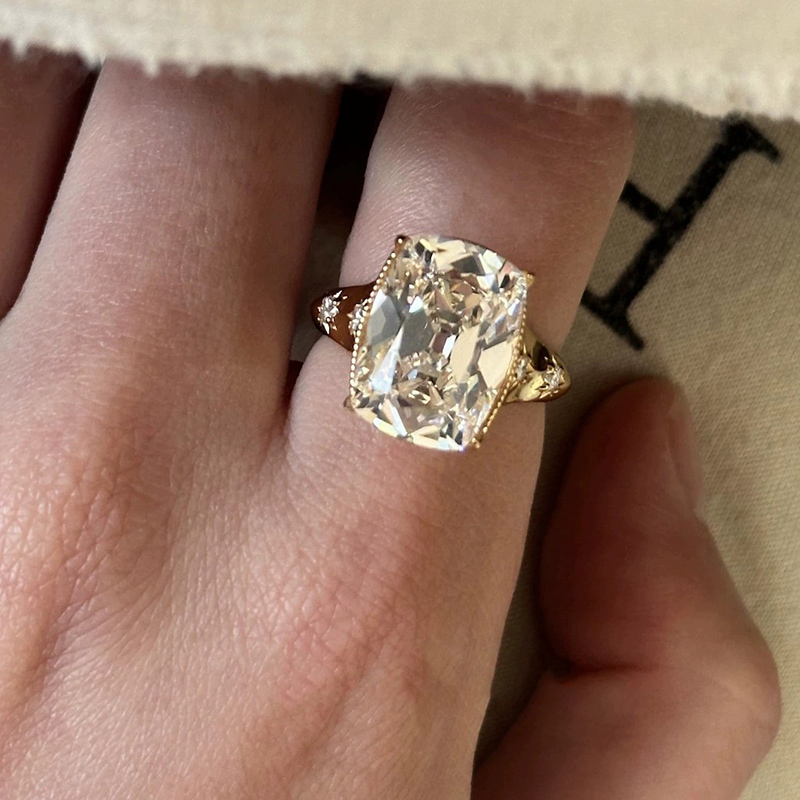 プレミアムスターリング 10 カラットジルコンスーパーフラッ - Wedding Superstar のレビューと価格